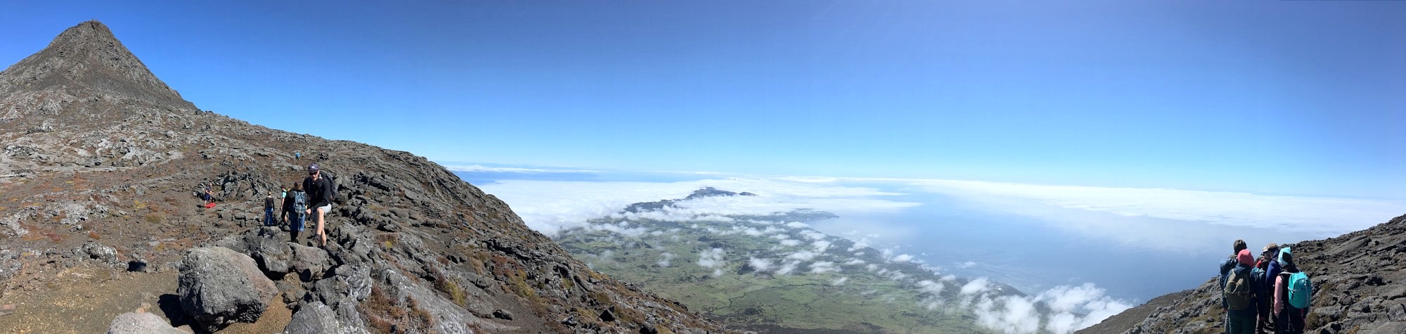 Rundumblick vom Ponta do Pico und kurz darauf folgte der Abstieg.
