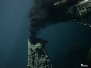 Black Smoker along the Kermadec Island Arc, the southern continuation of the Tonga Arc, sampled by ROV QUEST during expedition SO253 in January 2017. Picture: ROV QUEST, Marum, University of Bremen.