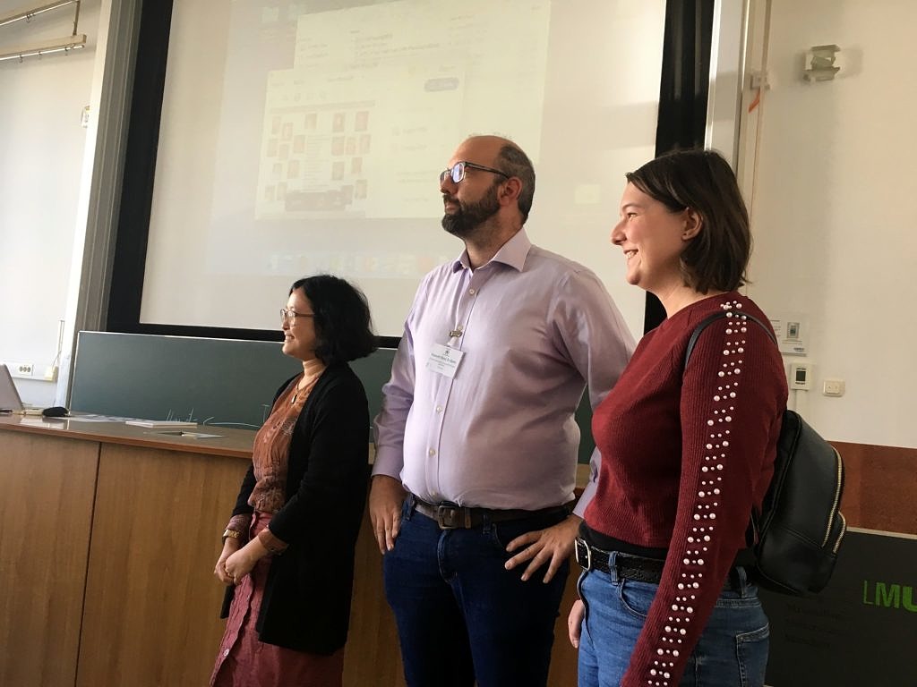 Fiona Pye and Dr. Allison Hsiang receive the PeerJ Award for Open Data Analysis and Publication in Palaeontology
