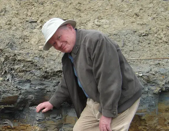 Prof. (emerit.) Dr Arnold Zeiss (†)