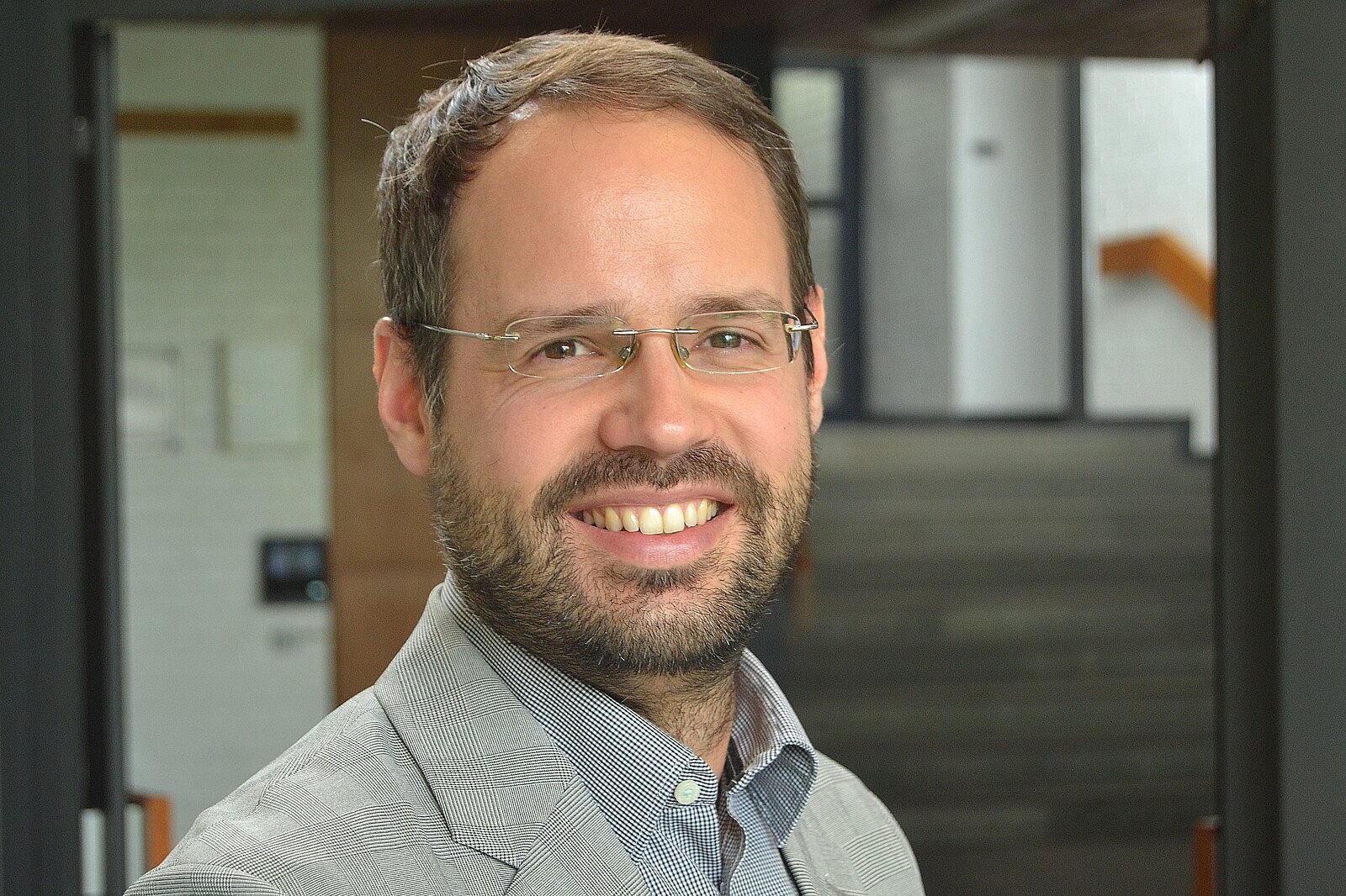 Dr Matthias Alberti